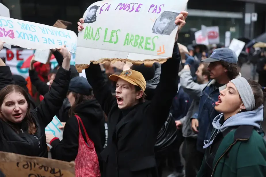 Grande manifestation pour les arts  / 18 avril 2024 (in French only)
